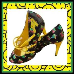 FUNKY ☆ ACRYLICANA ☆ GOOD APPLE/BAD APPLE ☆ YELLOW STRAPPY PUMPS ☆ 11 ☆ NWT